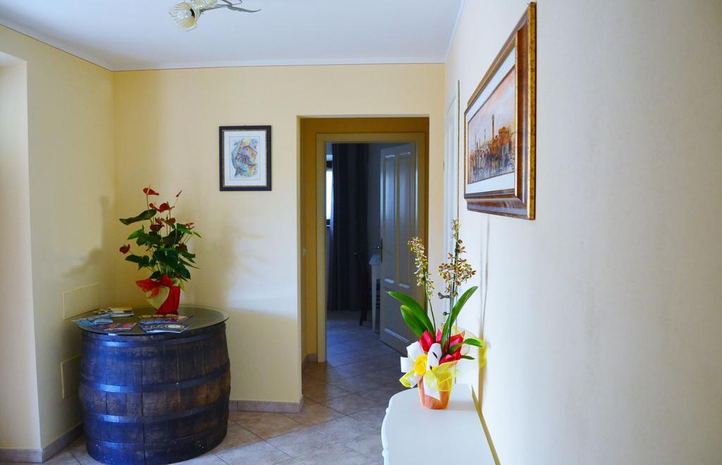 Dolce Sosta Hotel Лука Екстериор снимка